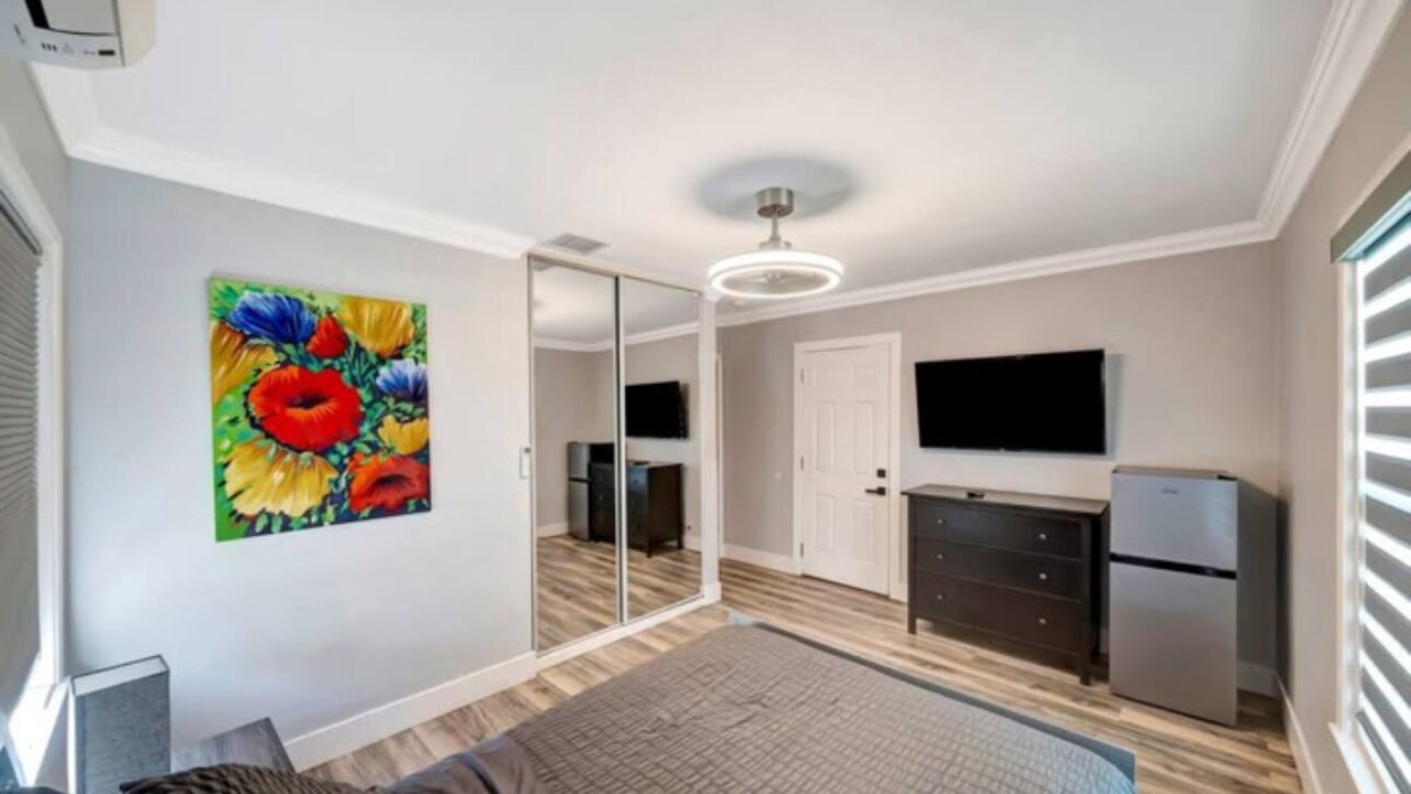 Photo of Bedroom in Tarzana