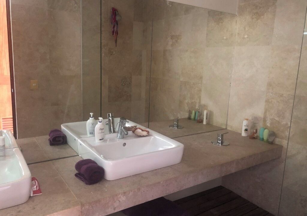 Photo of Bathroom in State of Mexico