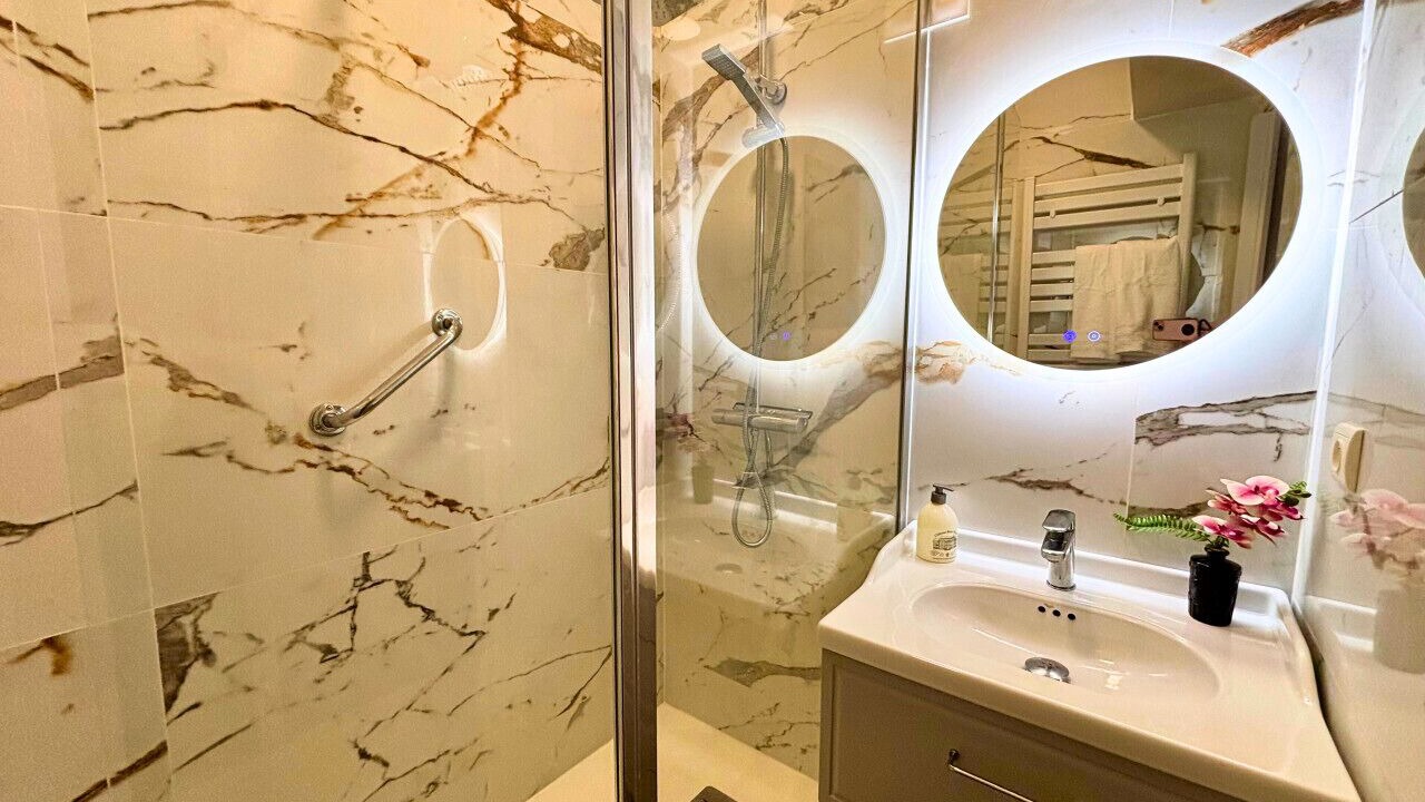 Photo of Bathroom in Limoges