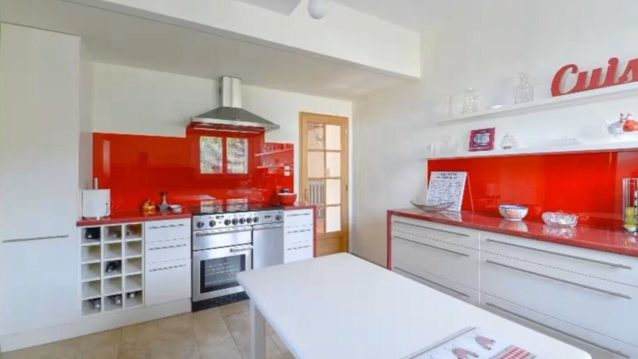 Photo of Kitchen in Bailleau-l'Eveque