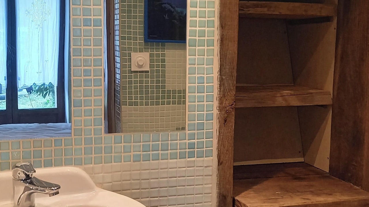 Photo of Bathroom in Saint-Leonard-de-Noblat