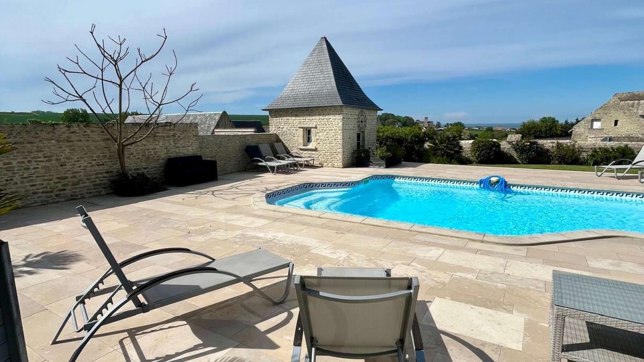 Photo of Outdoor in Saint-Come-de-Fresne