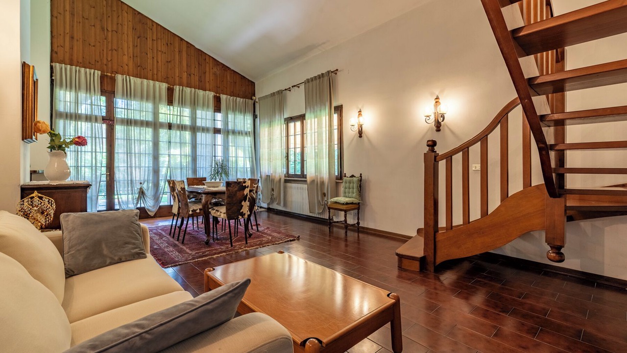 Photo of Livingroom in Canton