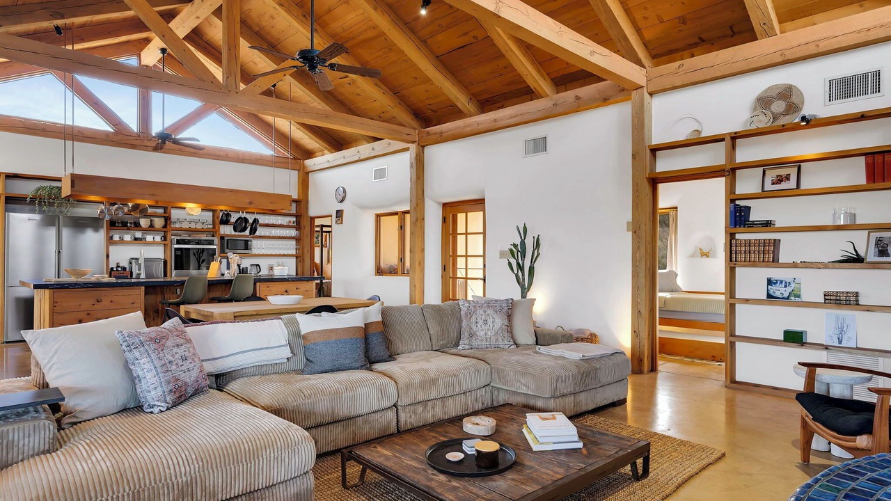 Photo of Livingroom in Tucson