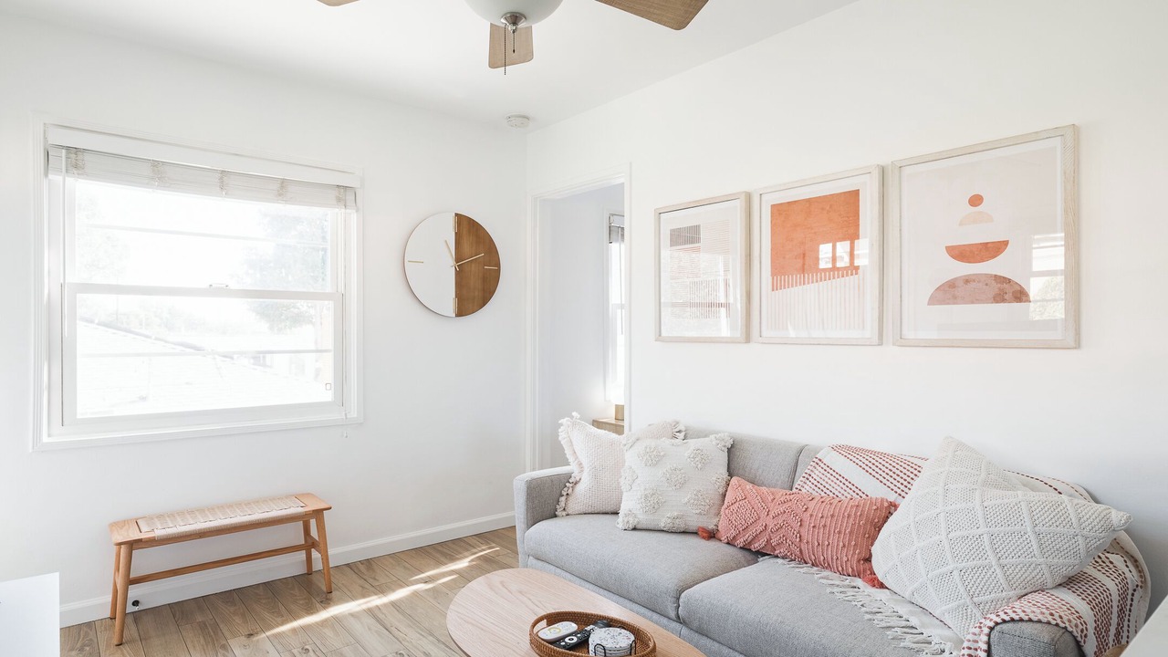 Photo of Livingroom in North Long Beach