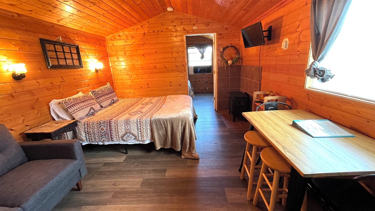 Photo of Bedroom in Chiloquin