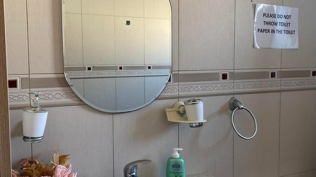 Photo of Bathroom in Oroklini
