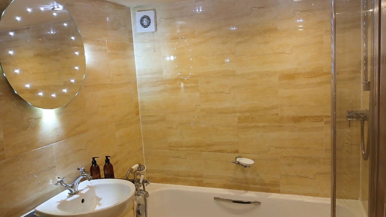 Photo of Bathroom in Lanehead
