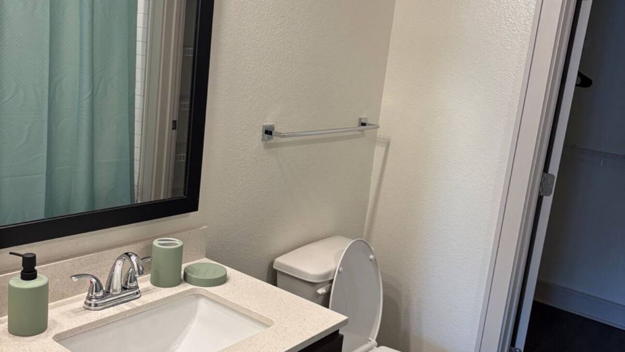 Photo of Bathroom in George Bush Park/Eldridge