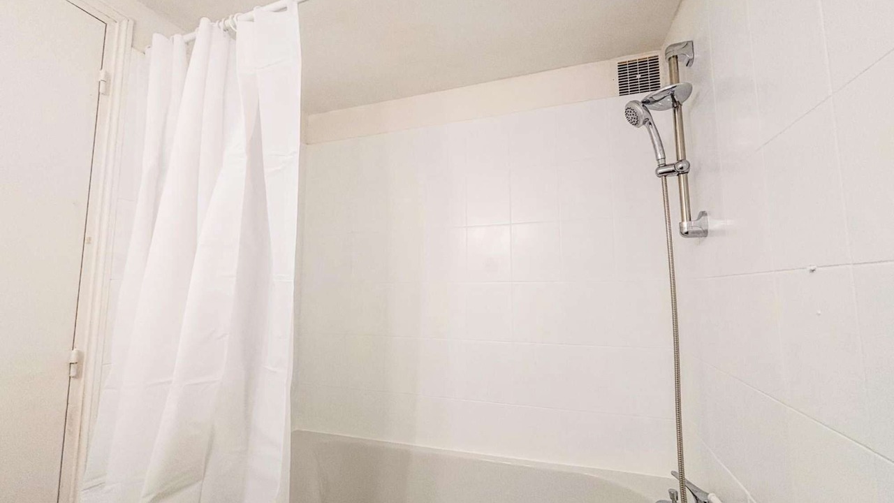 Photo of Bathroom in Belleme