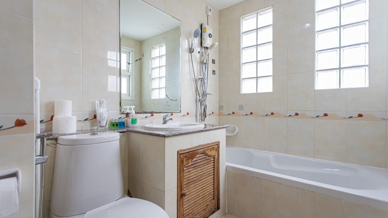 Photo of Bathroom in Phahonyothin