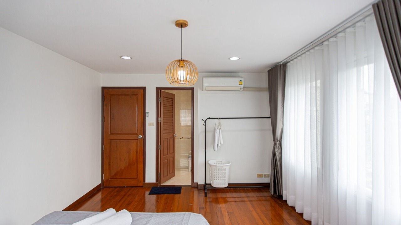 Photo of Bedroom in Phahonyothin