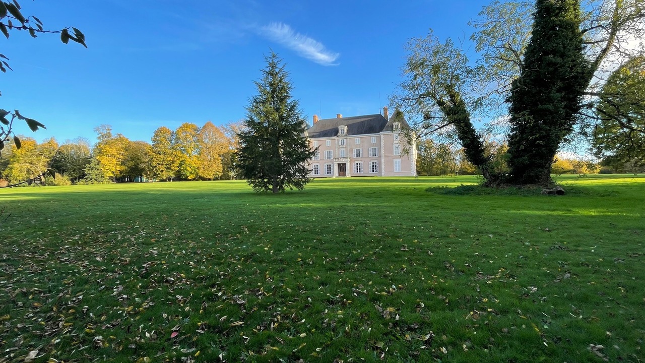 Photo of Outdoor in Dampierre-en-Burly