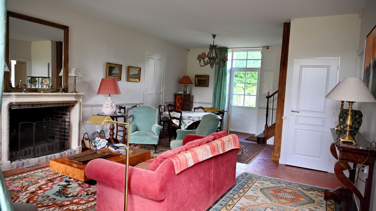 Photo of Livingroom in Dampierre-en-Burly