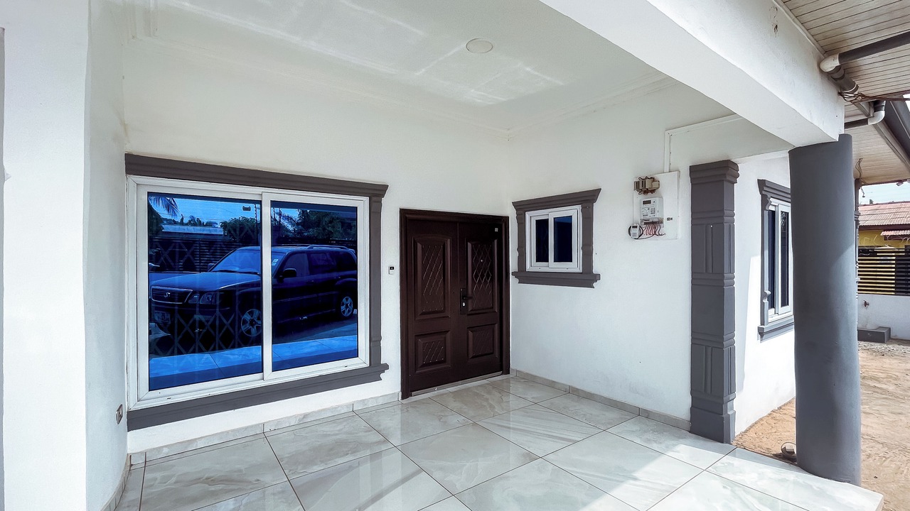 Photo of Outdoor in Adenta