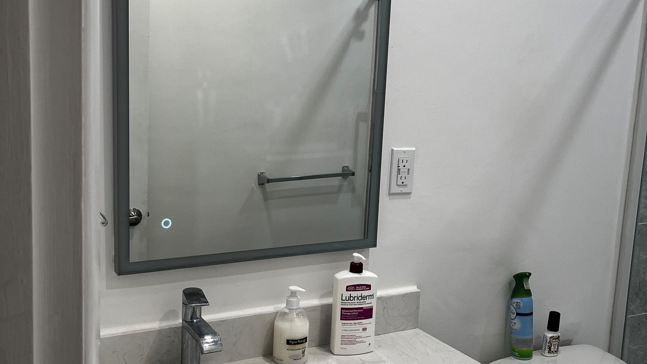 Photo of Bathroom in Hespeler