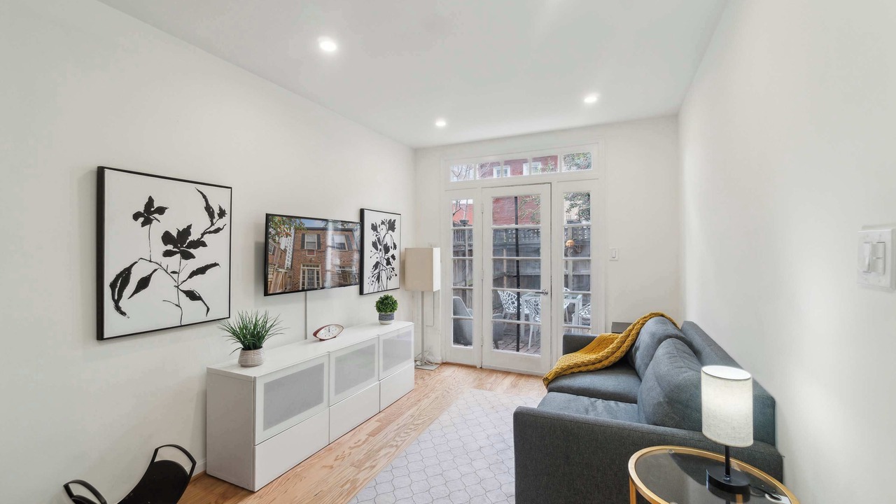 Photo of Livingroom in West End