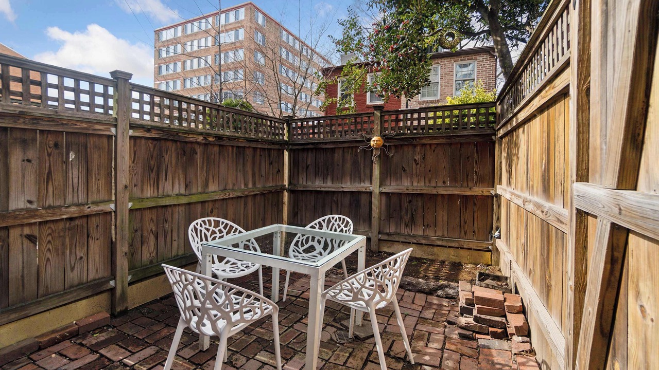 Photo of Outdoor in West End