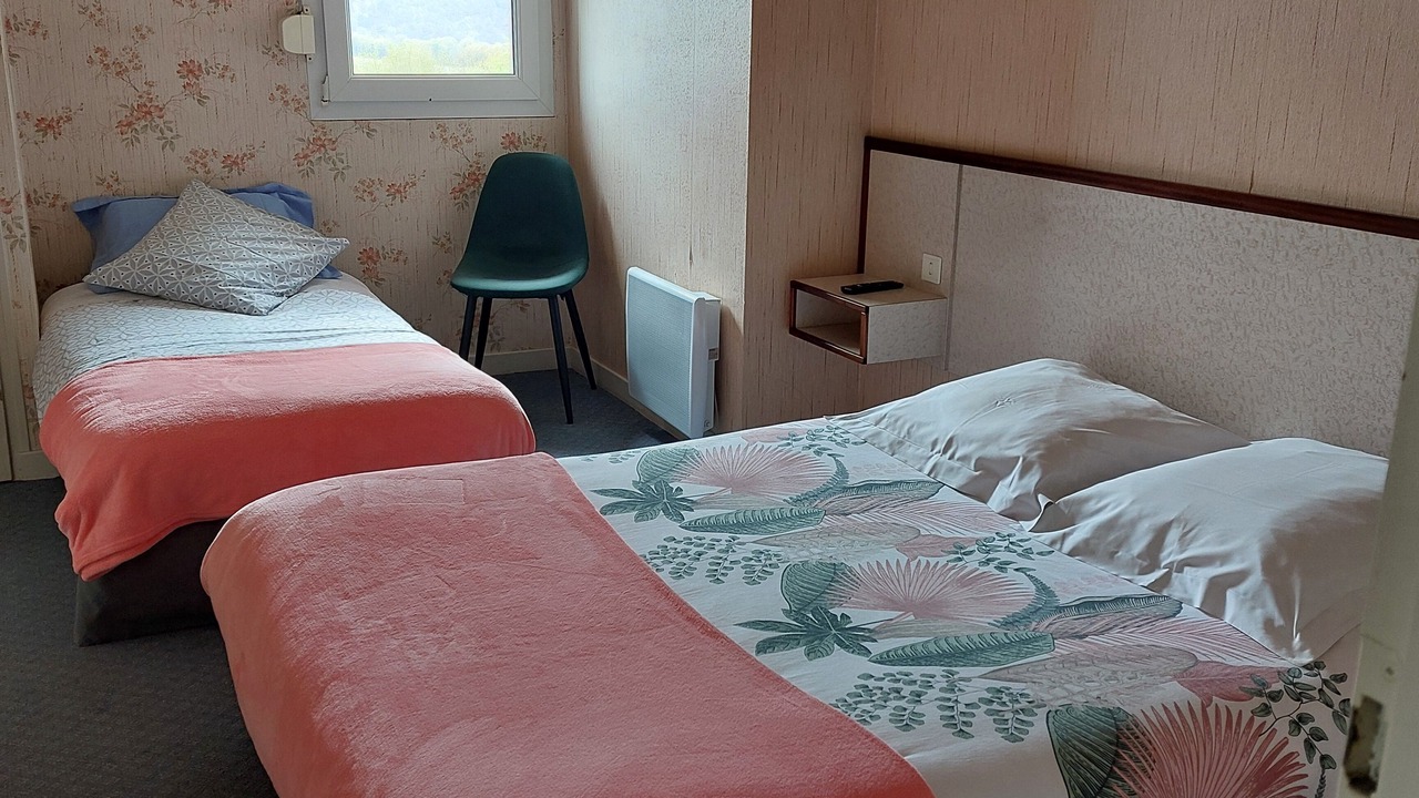 Photo of Bedroom in Mur-de-Bretagne