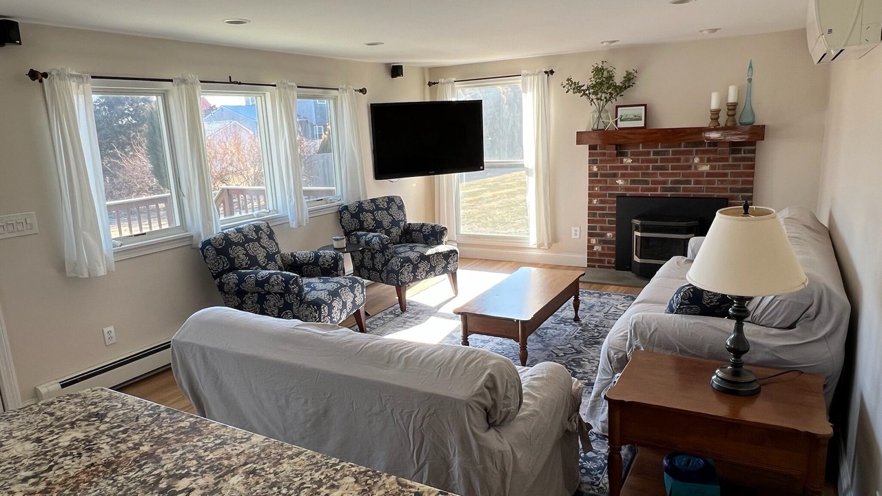 Photo of Bedroom in Matunuck