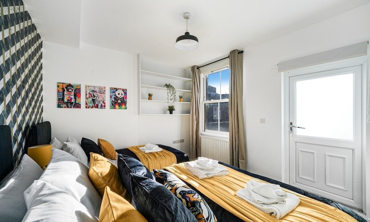 Photo of Bedroom in Homerton