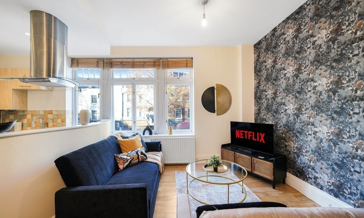 Photo of Livingroom in Homerton