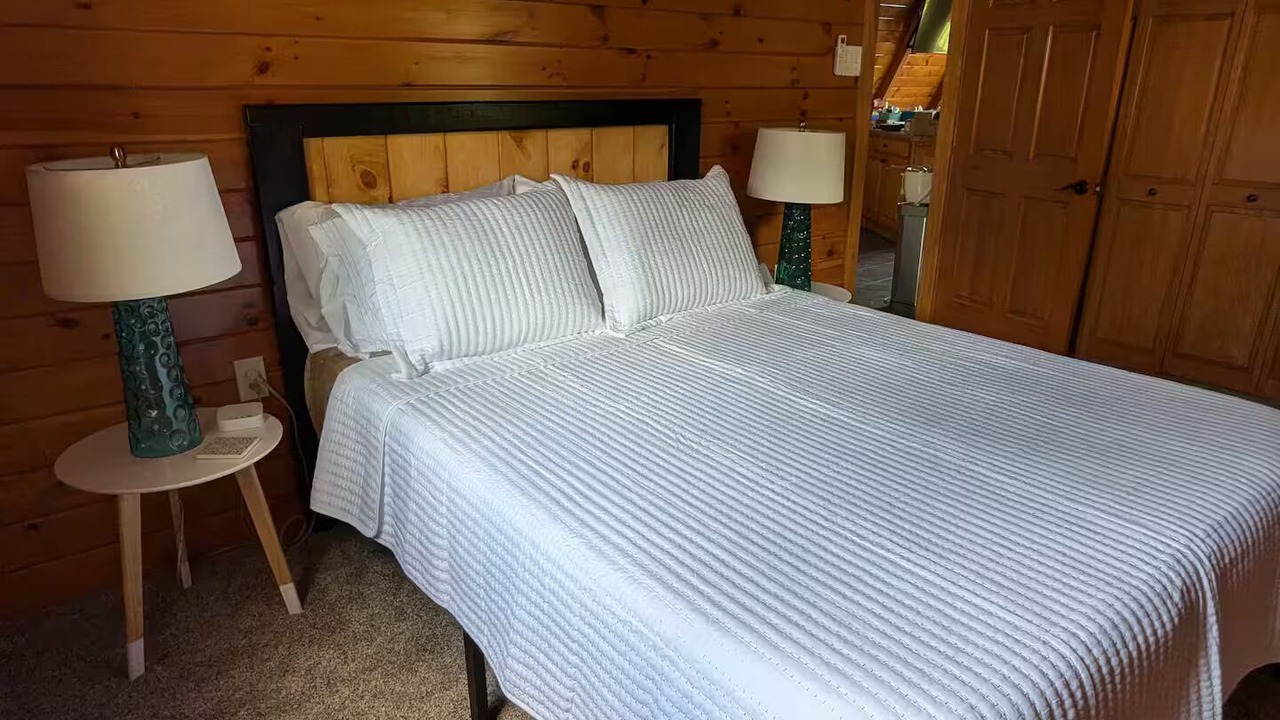 Photo of Bedroom in Harveys Lake