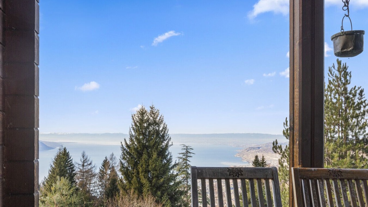 Photo of Outdoor in Caux
