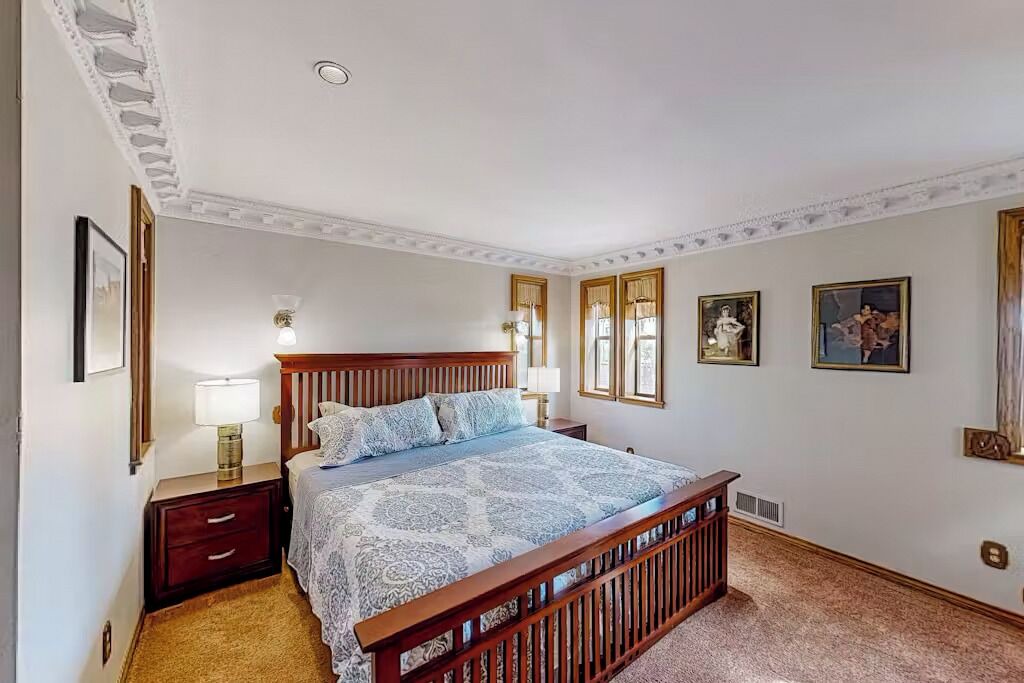 Photo of Bedroom in Tool