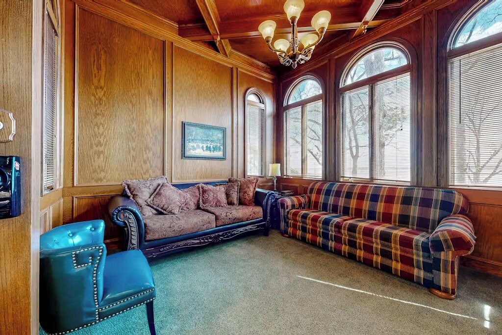 Photo of Livingroom in Tool