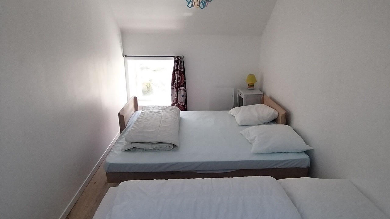 Photo of Bedroom in Saint-Derrien