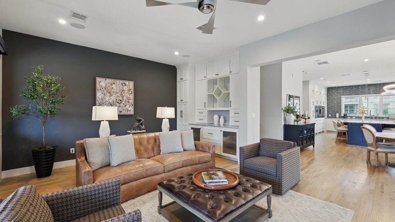 Photo of Livingroom in Flower Mound