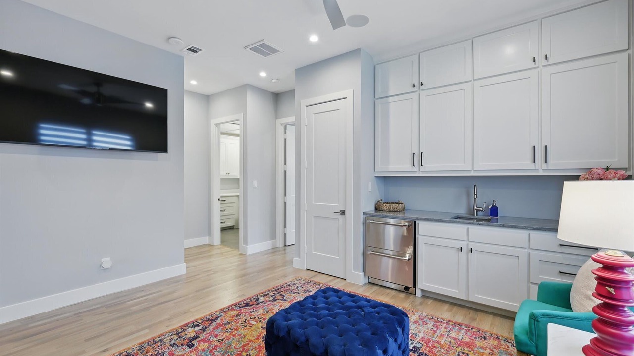 Photo of Livingroom in Flower Mound
