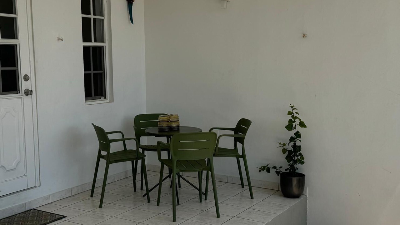 Photo of Outdoor in Barber
