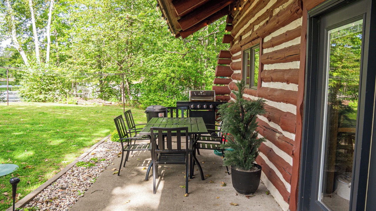 Photo of Outdoor in Gleason
