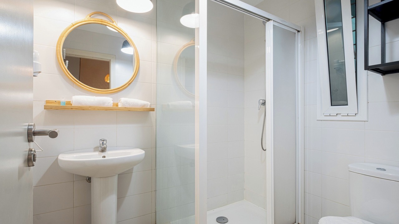 Photo of Bathroom in Sants