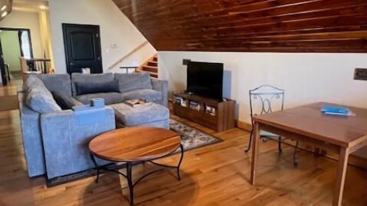 Photo of Livingroom in Piney Mountain