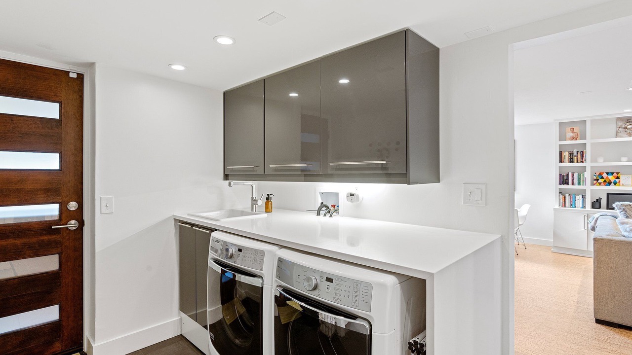 Photo of Bedroom in Fauntleroy