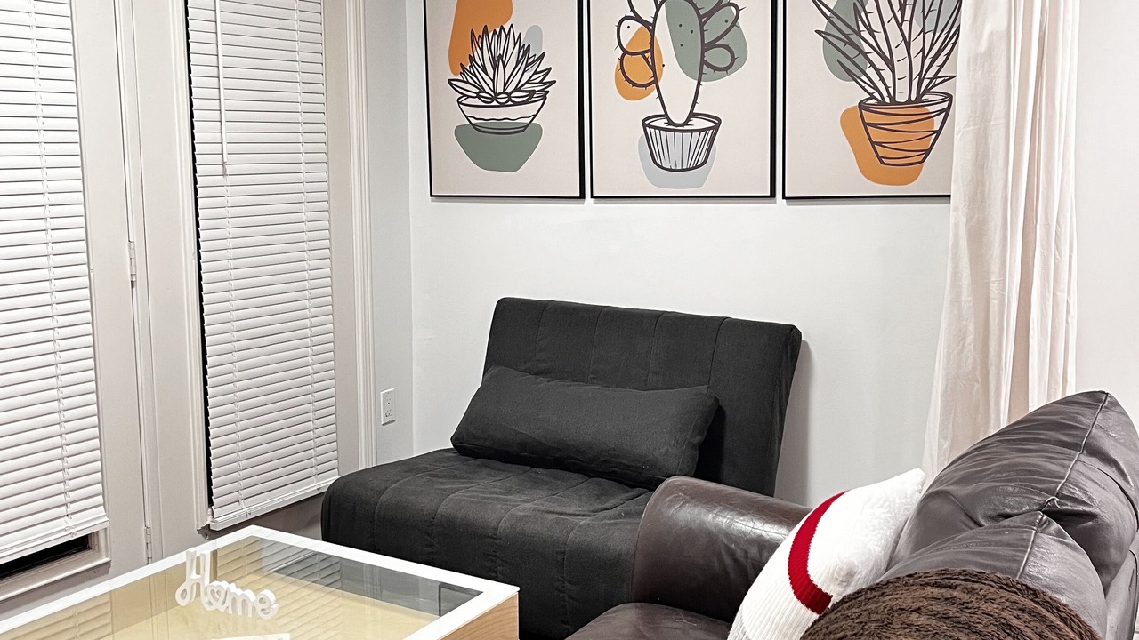 Photo of Livingroom in Hamilton