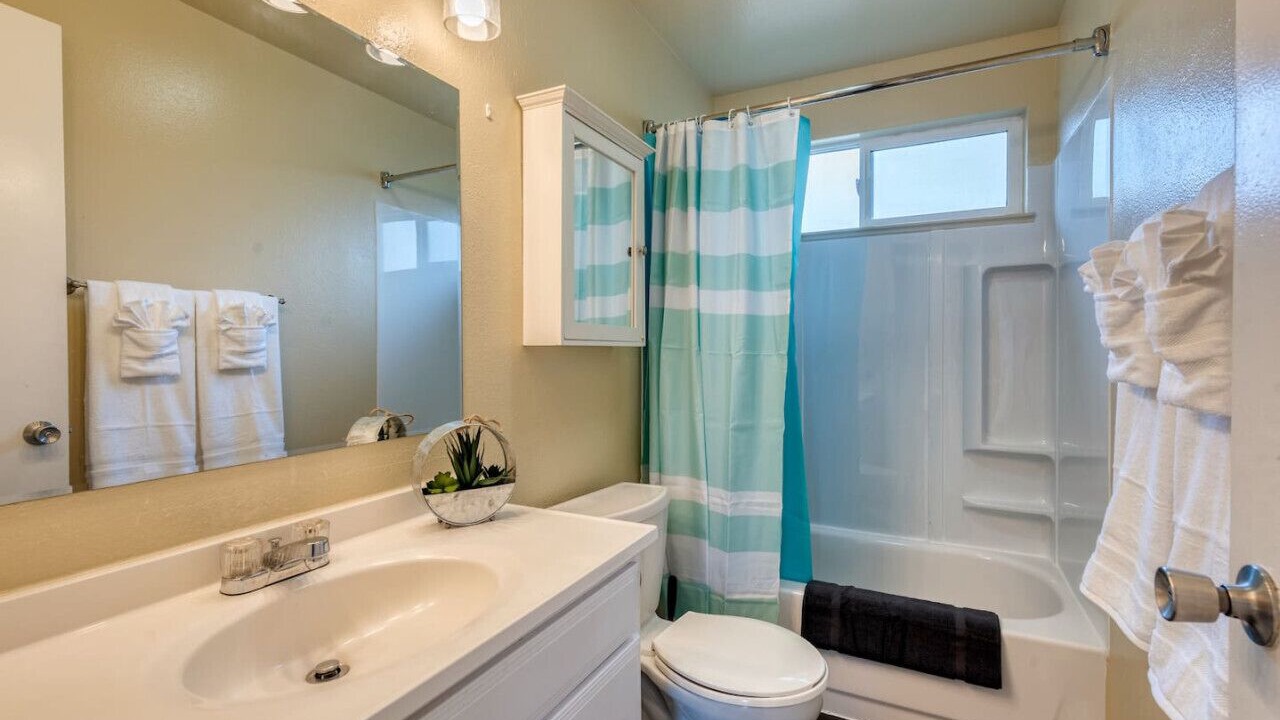 Photo of Bathroom in Highline