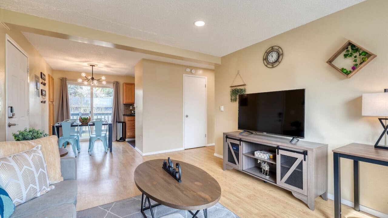 Photo of Livingroom in Highline