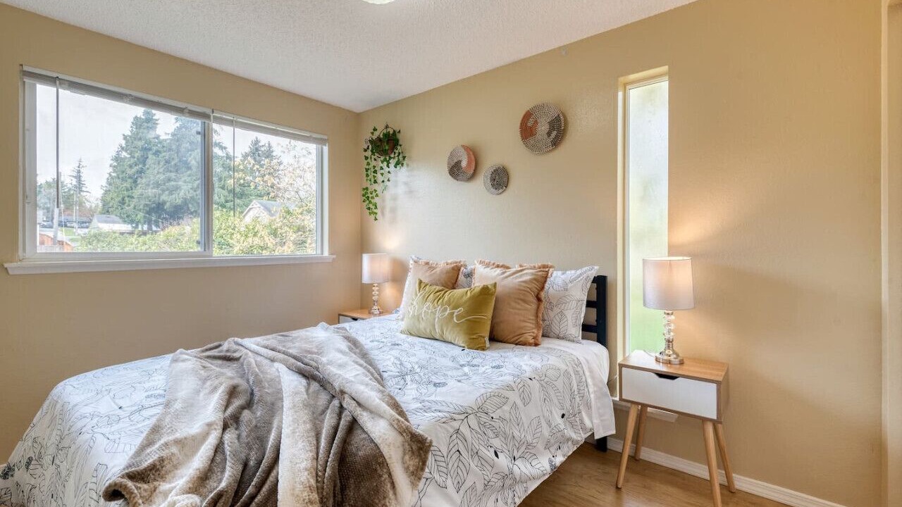 Photo of Bedroom in Highline