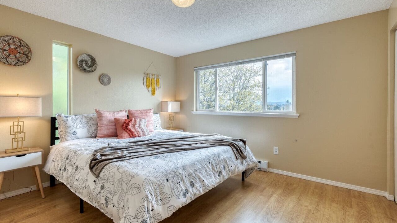 Photo of Bedroom in Highline