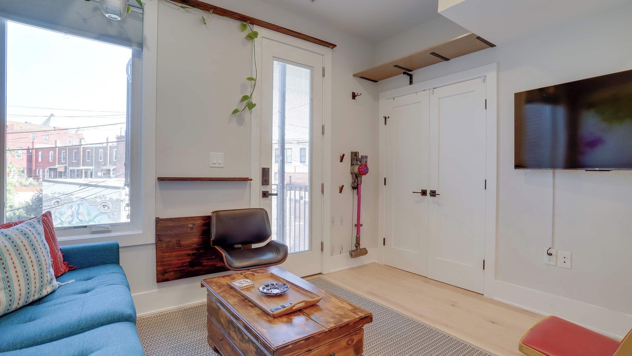 Photo of Livingroom in Shaw