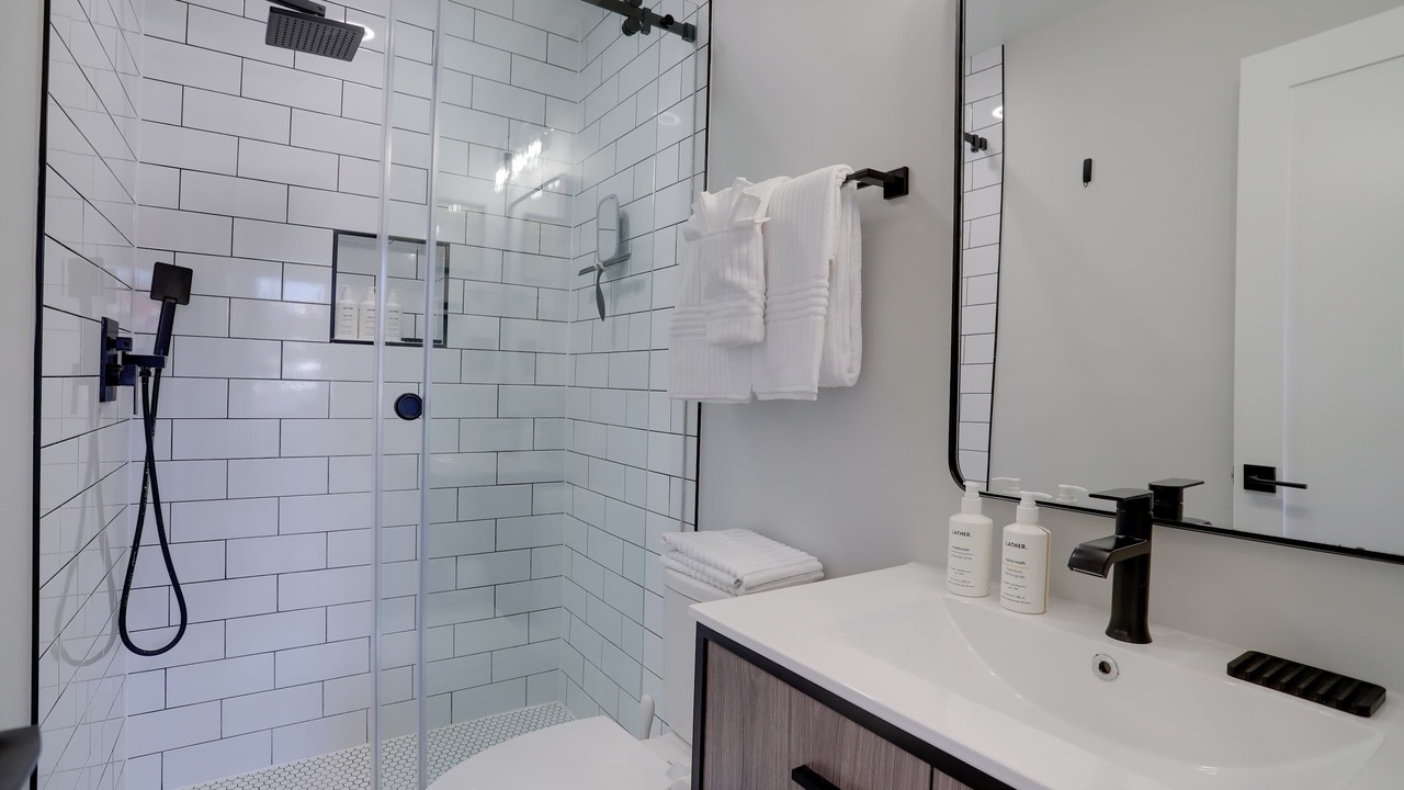 Photo of Bathroom in Shaw