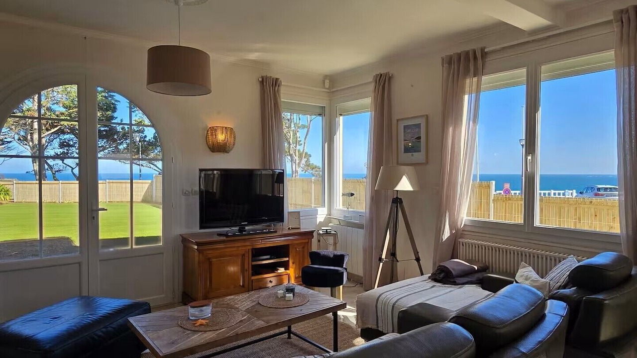 Photo of Livingroom in Saint-Quay-Portrieux
