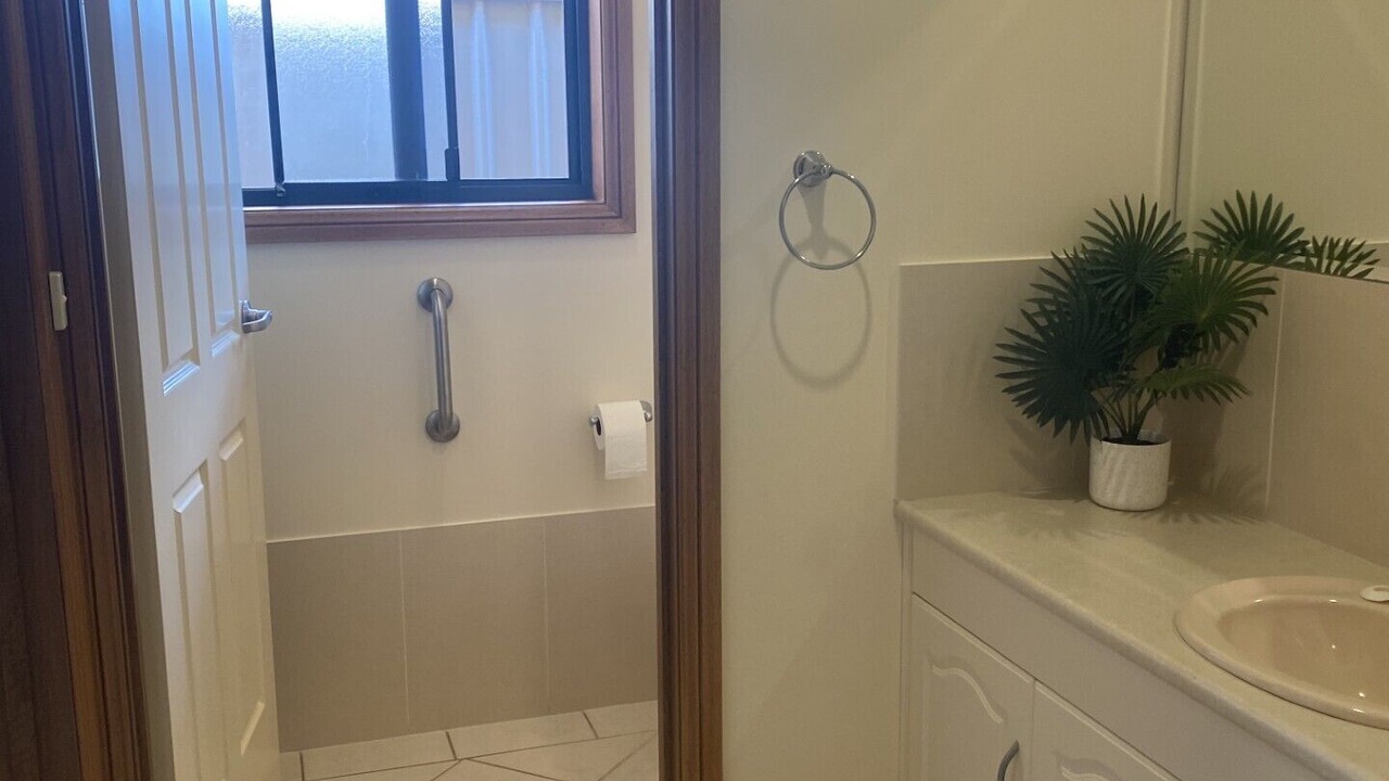 Photo of Bathroom in Renmark