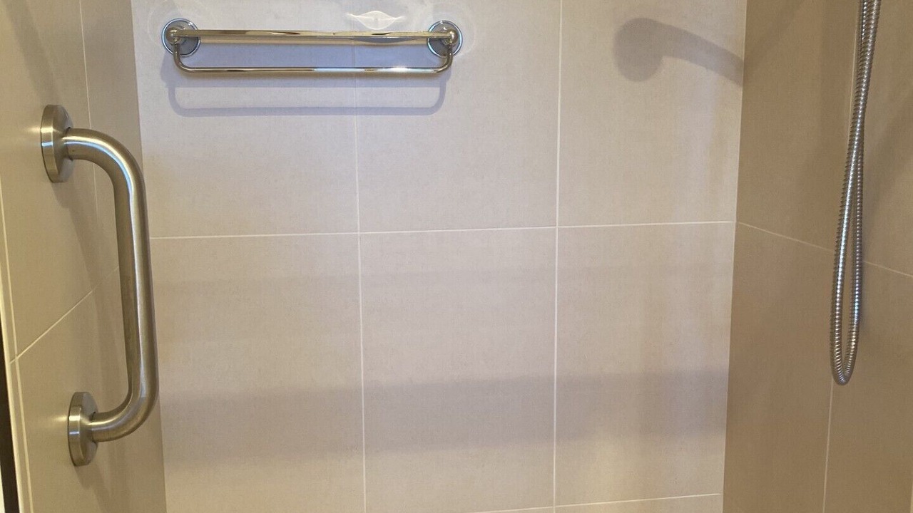 Photo of Bathroom in Renmark