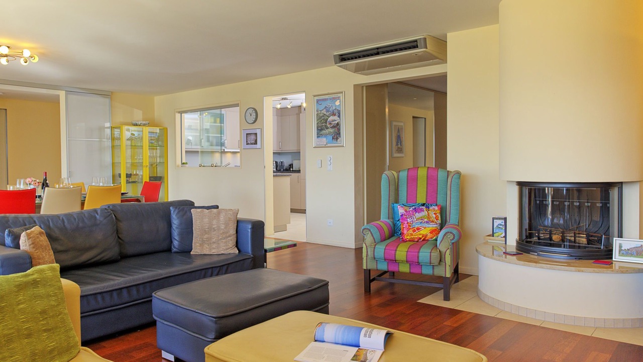 Photo of Livingroom in Montreux
