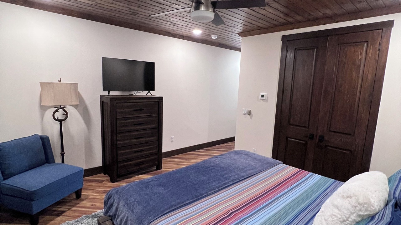 Photo of Bedroom in Cooper Landing